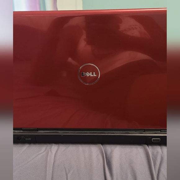 Dell Inspiron N4010 Laptop - Picture 1 of 7
